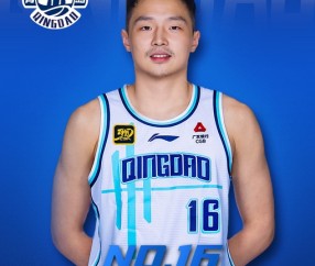 状态出色！王奕博加盟青岛首秀登场20分钟交出18分5篮板